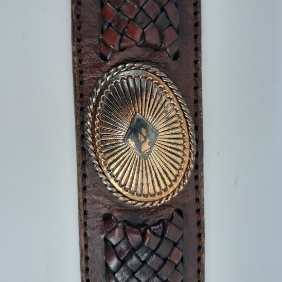 Vintage 1991 Western Rodeo Braided Brown Leather  Conchos 28 - Picture 4 of 12